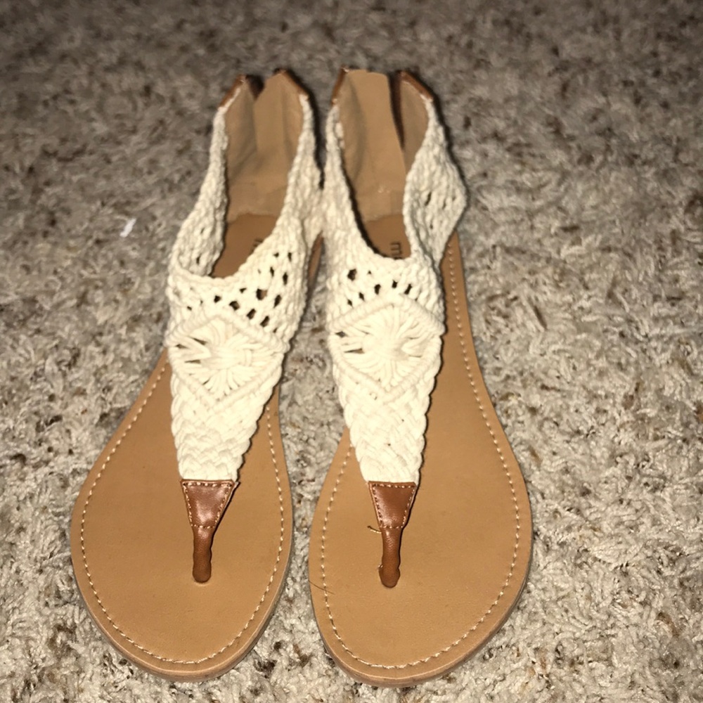 Maurice’s sandals